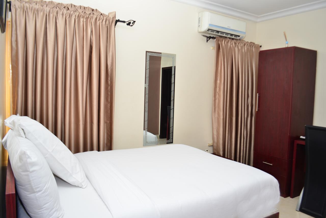 De Rigg Place - Alaka Estate, Surulere Lagos Ngoại thất bức ảnh