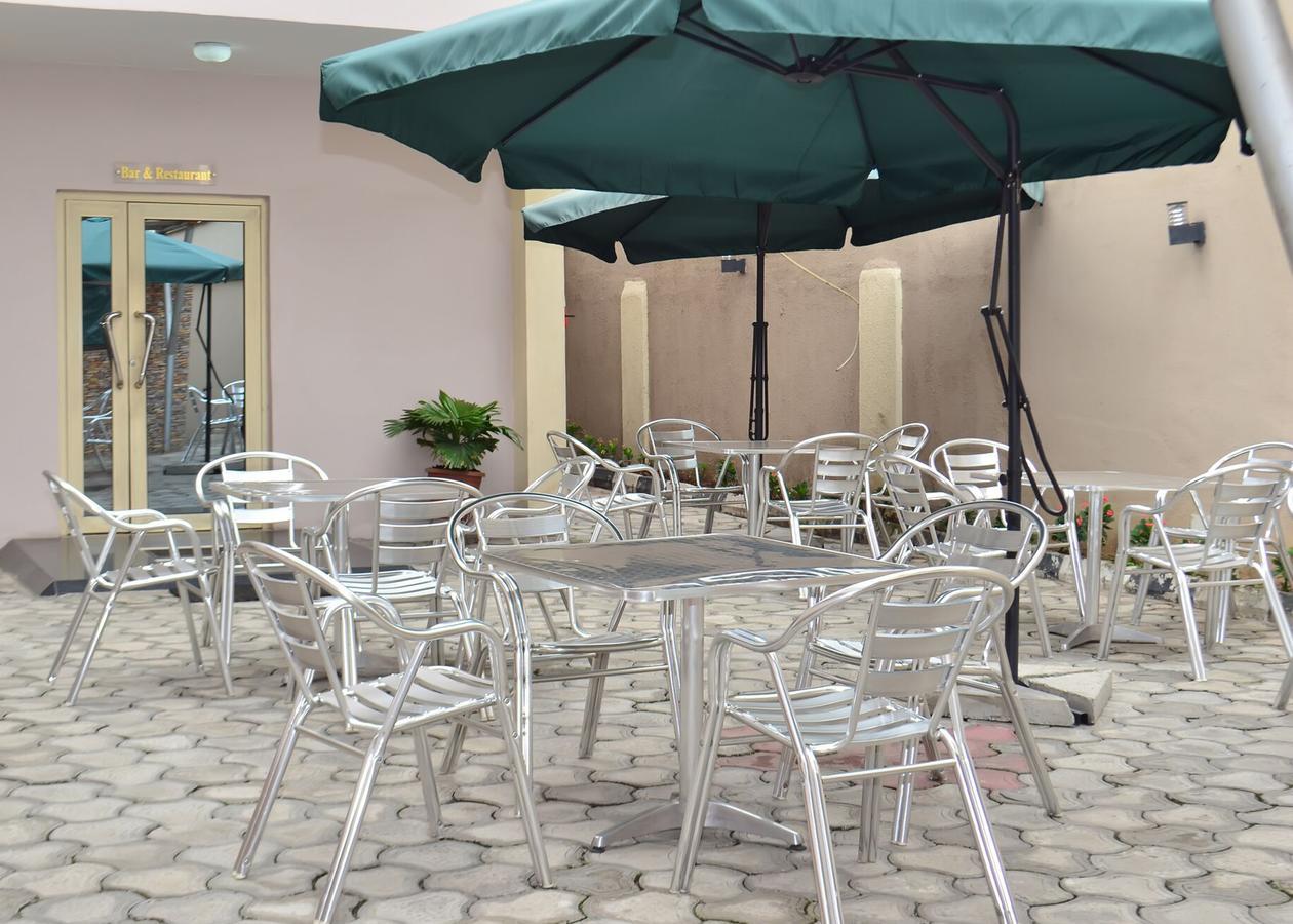 De Rigg Place - Alaka Estate, Surulere Lagos Ngoại thất bức ảnh