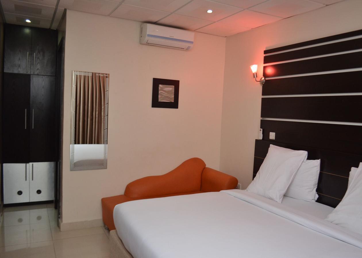 De Rigg Place - Alaka Estate, Surulere Lagos Ngoại thất bức ảnh