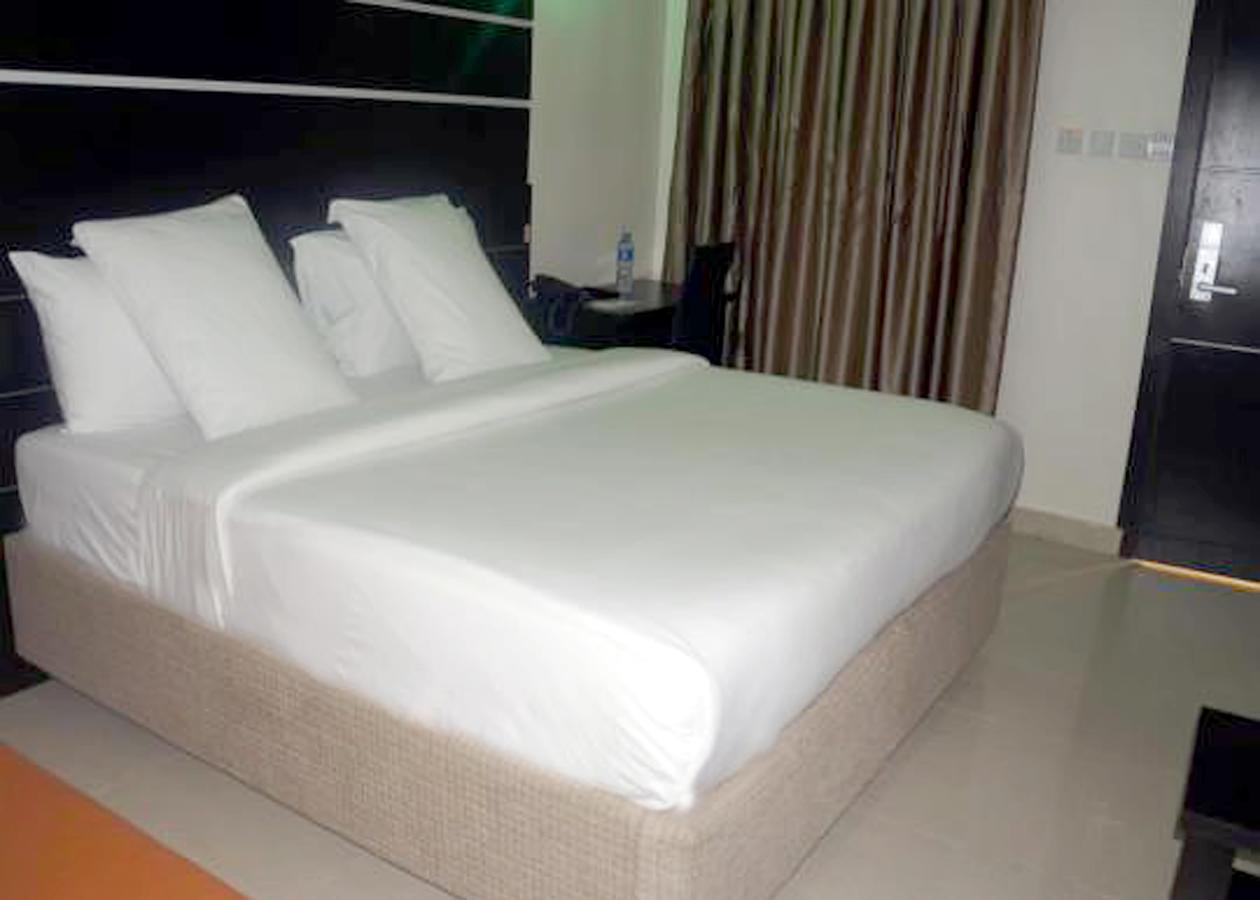 De Rigg Place - Alaka Estate, Surulere Lagos Ngoại thất bức ảnh